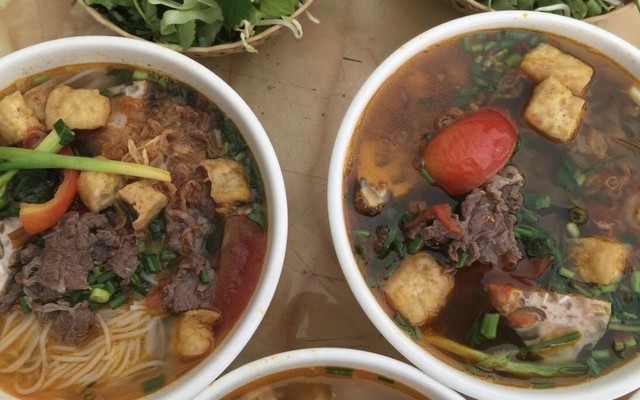 Cô Nga - Bún Riêu Cua - Khương Trung