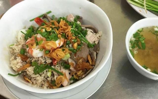 Quán 2 Người Bạn - Hủ Tiếu Nam Vang - Đường 20