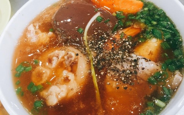 Quán Ăn Má Lan - Bánh Canh Cua & Bún Thịt Nướng