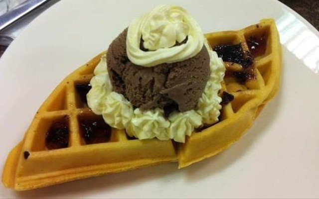 Harajuku Sweets - Kem Waffle & Crepe - Lô F Chung Cư Bàu Cát 2