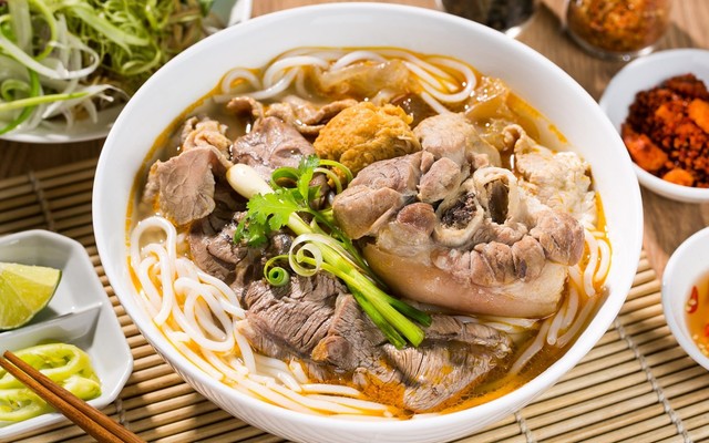 Bún Bò O Huệ - Chiến Lược