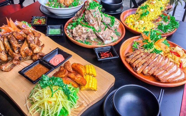 The 90's - Food & Beer