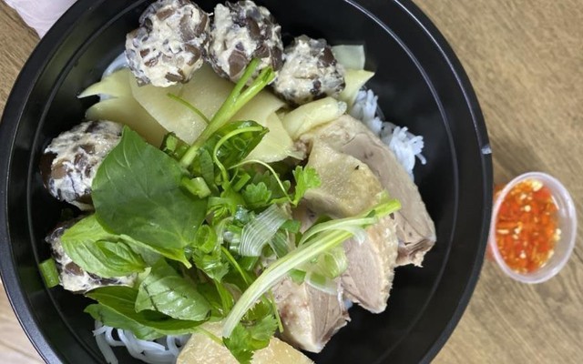 Hạnh Hân - Bún, Miến Ngan Mọc