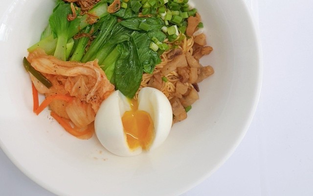 Hẻm FastFood - Mì Trộn Trứng Lòng Đào