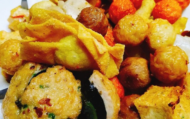 Món Ăn Vặt Cô Yến - Hồ Thị Kỷ