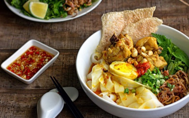 Mì Quảng Phú Chiêm Xuân Trang - Tôn Thất Tùng