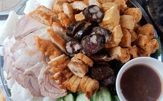 Bún Đậu Mắm Tôm - 50 Tân Ấp