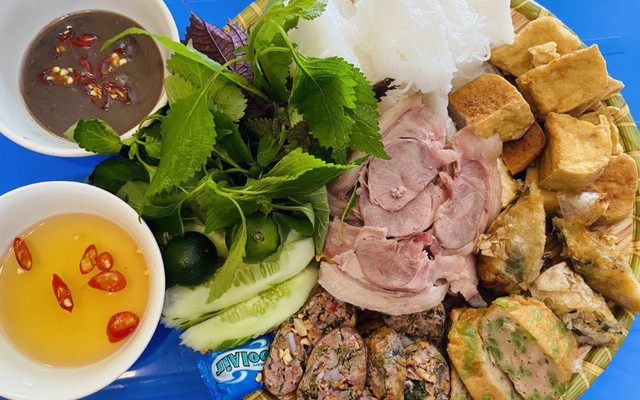 Bún Đậu Mẹt - Bánh Tráng Cuốn Thịt Heo