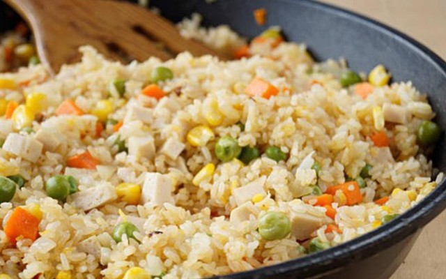 Cơm Rang & Phở Gà Vân Thủy - Lò Đúc