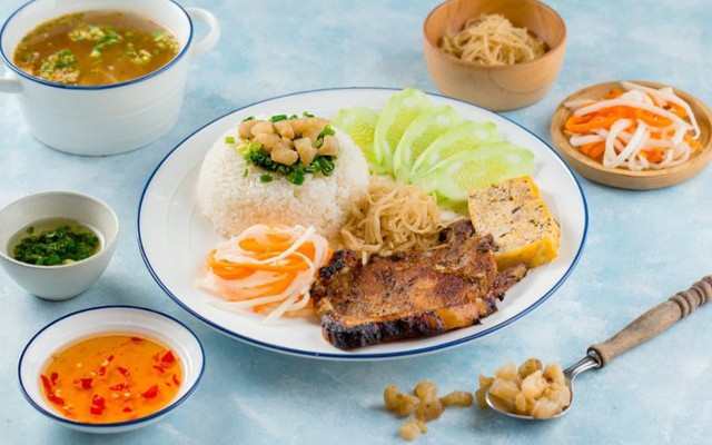 Cơm Tấm Minh Châu - Hoa Phượng