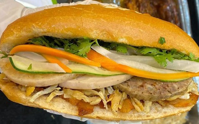 Bamica - Bánh Mì Pate Cay