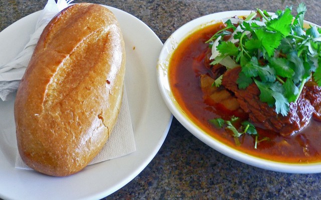 Cô Ba - Phá Lấu Bò