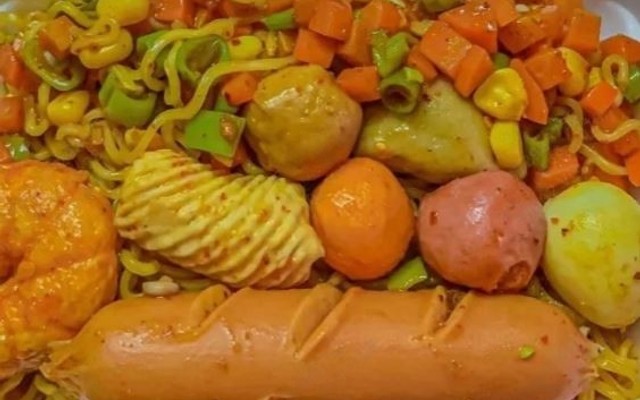 Mì Trộn, Gà Ủ Muối & Bún Đậu - Ngõ Hà Trung