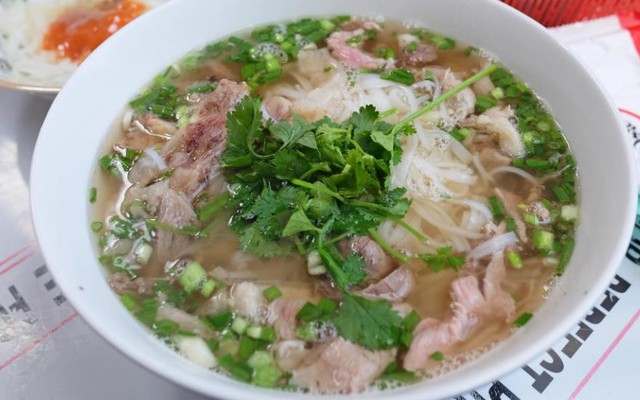 Minh Tân - Phở Bò Gia Truyền Nam Định