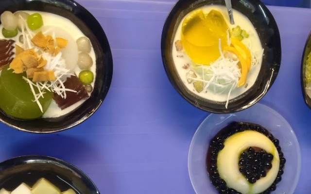 Lucky - Chè Ngon & Bánh Mì