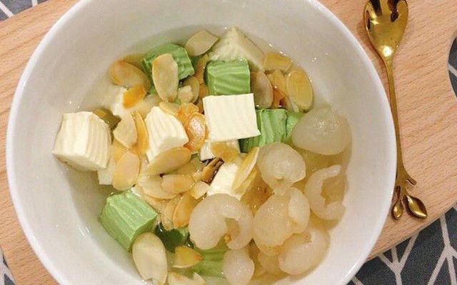 Moe Kitchen - Chè & Bánh - Shop Online