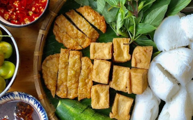 Bún Đậu Mẹt & Bánh Đa Cua - Nguyễn Tuân