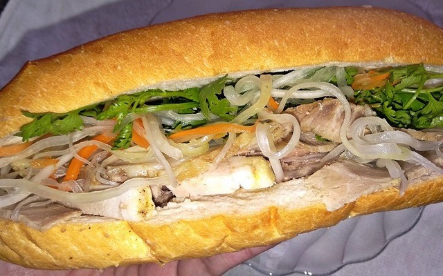 Trang - Bánh Mì Hà Nội