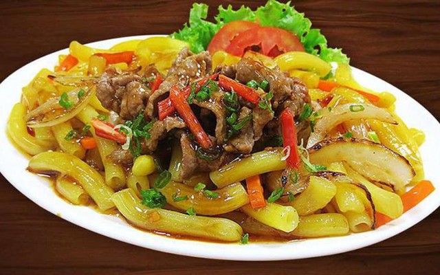 Mì & Nui Xào Bò Trứng - Lê Văn Chí
