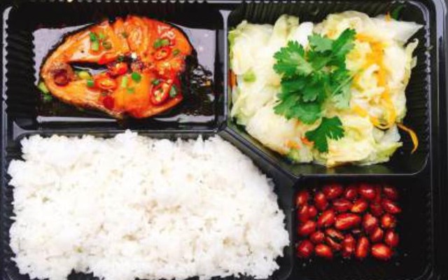 Bếp Nhà Voi - Cơm Văn Phòng - Huỳnh Tấn Phát - Shop Online