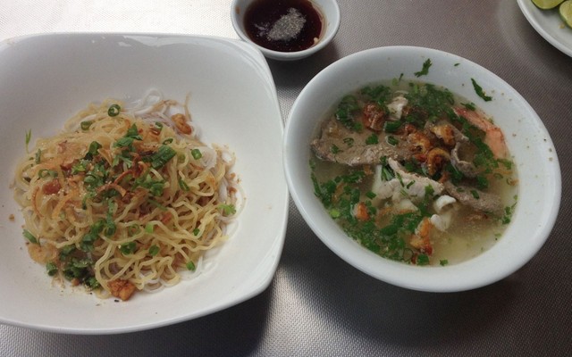 Hủ Tiếu Nam Vang - Trần Hữu Trang