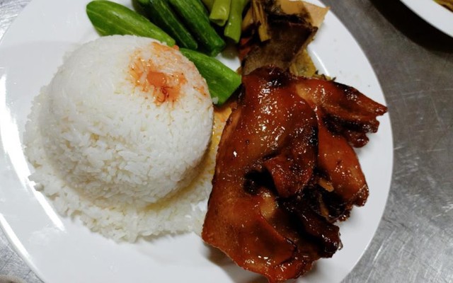 Quán Mẹ Con - Nguyễn Tuân
