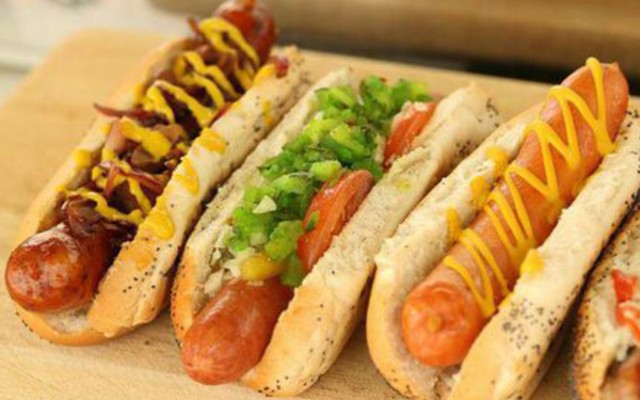 Bánh Hotdog - Yersin