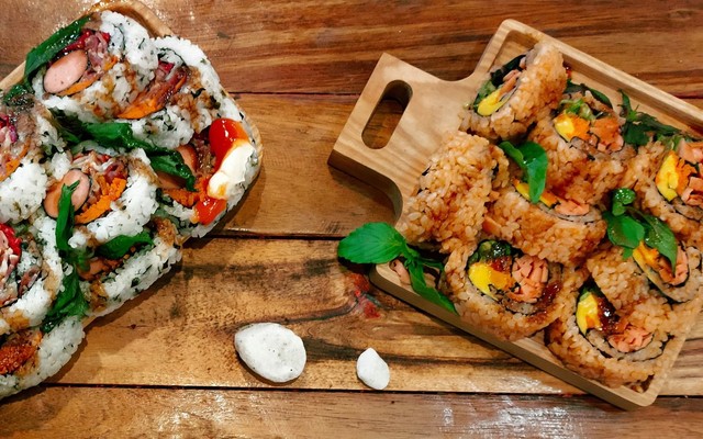 Cơm Nắm Cơm Cuộn Kinh Thành - Thạch Hãn