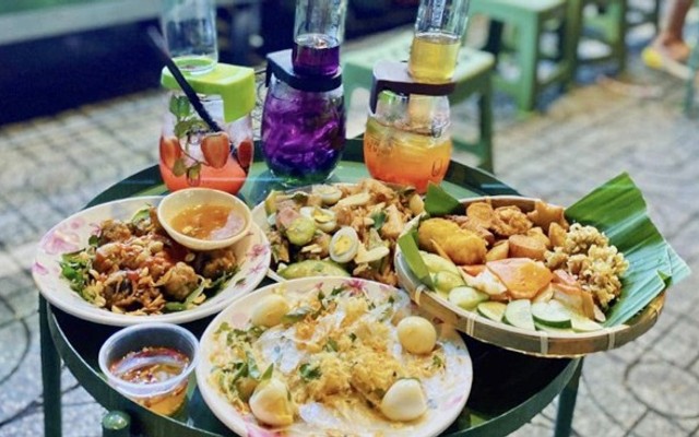 Ẩm Thực Đường Phố Bụi Sài Gòn - Đường Số 9