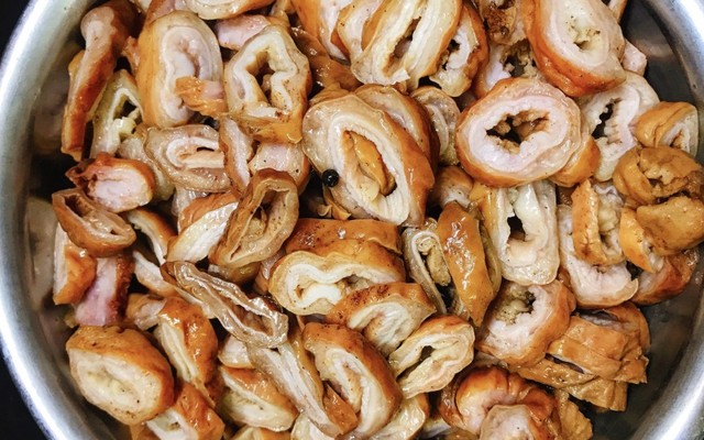 Lebois Kitchen - Phá Lấu Khìa Nước Dừa
