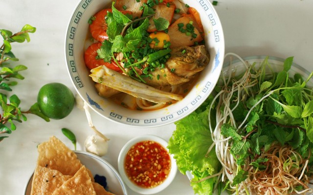 Mì Quảng & Cơm Gà Ta Thương - Ăn Là Ghiền