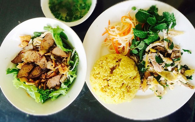 Cơm Gà Hải Nam & Các Loại Sốt