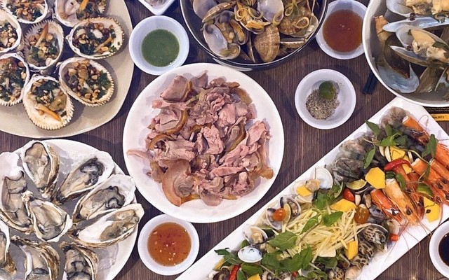 Sườn Muối Ớt - 451 Phạm Văn Đồng