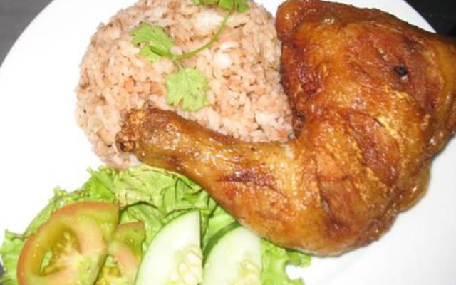 Tuyết Nhi - Cơm Gà Xối Mỡ