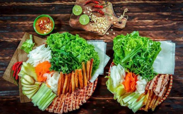 Chi Cha - Nem Nướng Nha Trang & Sinh Tố