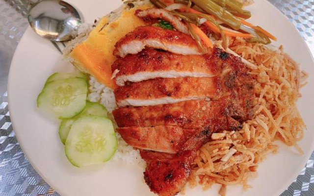 Cơm Tấm Mẹ Rol - Đỗ Quang Đẩu