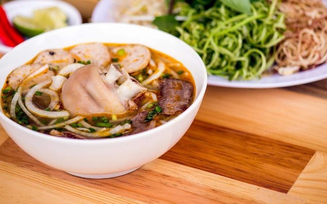 Phước Tài - Bún Bò Gốc Huế - Trường Sa