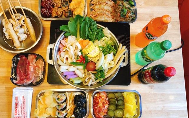 Johnson - Tokbokki & Kimbap