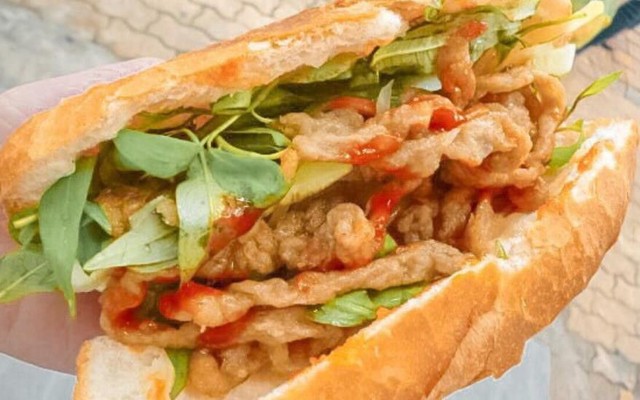 Ông Già Cali - Bánh Mì Chả Cá Nóng - 128C Đại La
