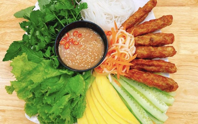 BẾP SẠCH - Nem Lụi, Bún Trộn & More