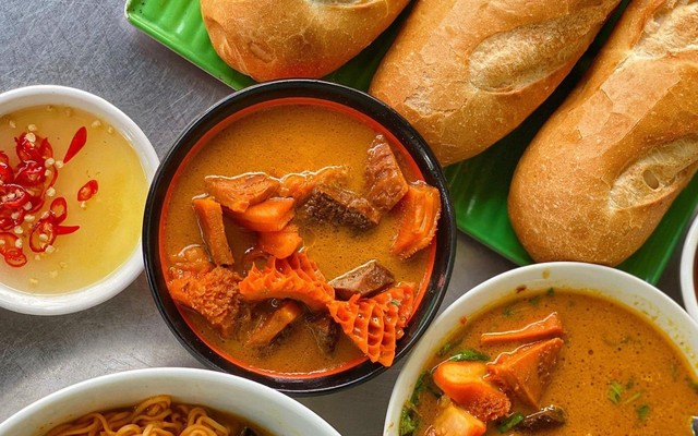 Bún Mắm Cô Hai Sài Gòn