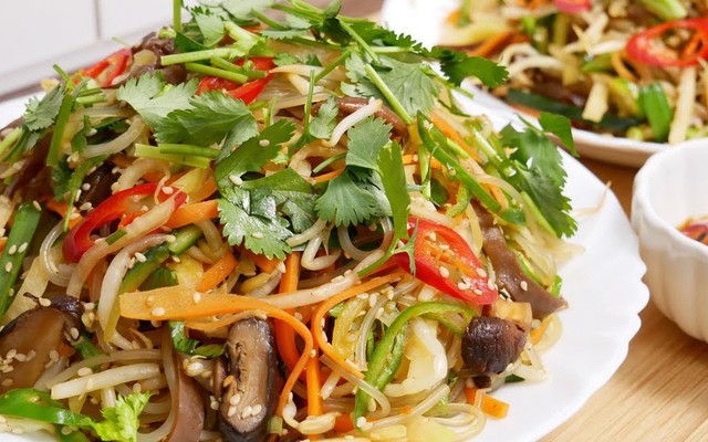 Duyên Duyên - Thế Giới Mì Trộn Chay