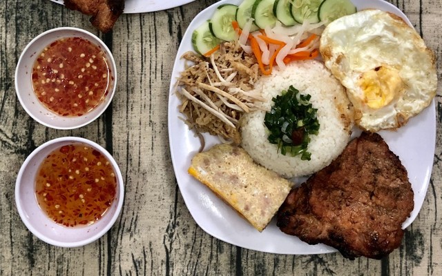 Cơm Tấm Dì Gái - Trần Xuân Soạn