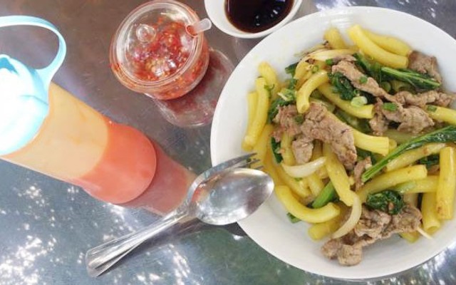 Quỳnh Anh - Nui Xào & Mì Xào Bò