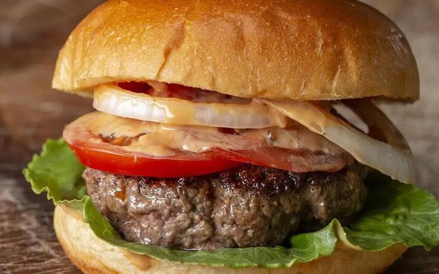 Hamburger & Chicken Rice - Bình Tây