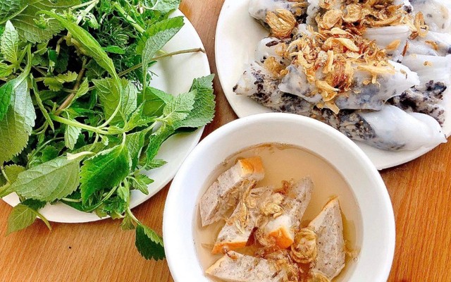 Bánh Cuốn Nóng & Gà Ác Tần - Nguyễn An Ninh