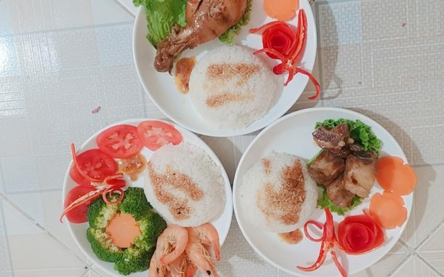 Uyên Hạnh - Cơm Gà Sốt BBQ - Shop Online