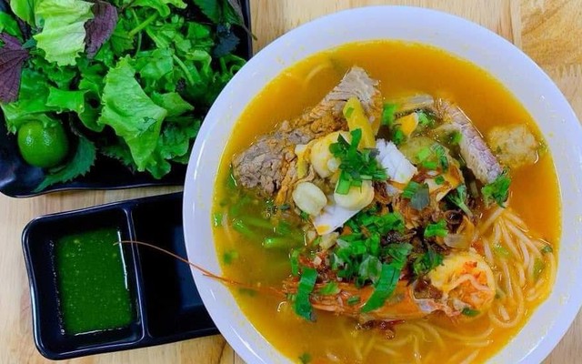 Biển Xanh - Bún & Lẩu Hải Sản