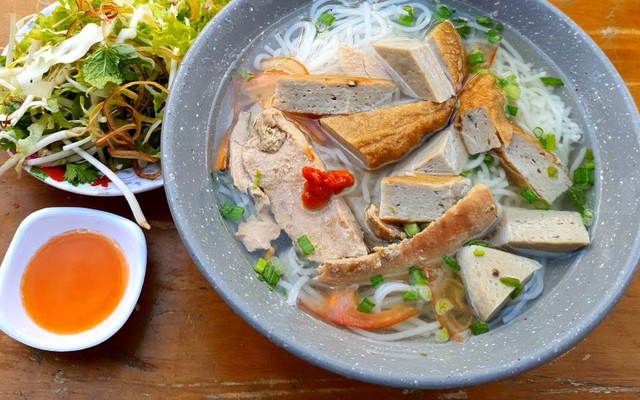 Miền Trung Quán - Bún Chả Cá Nha Trang