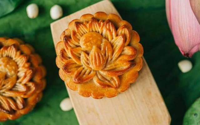 Tiệm Bánh White - Hoa Huệ